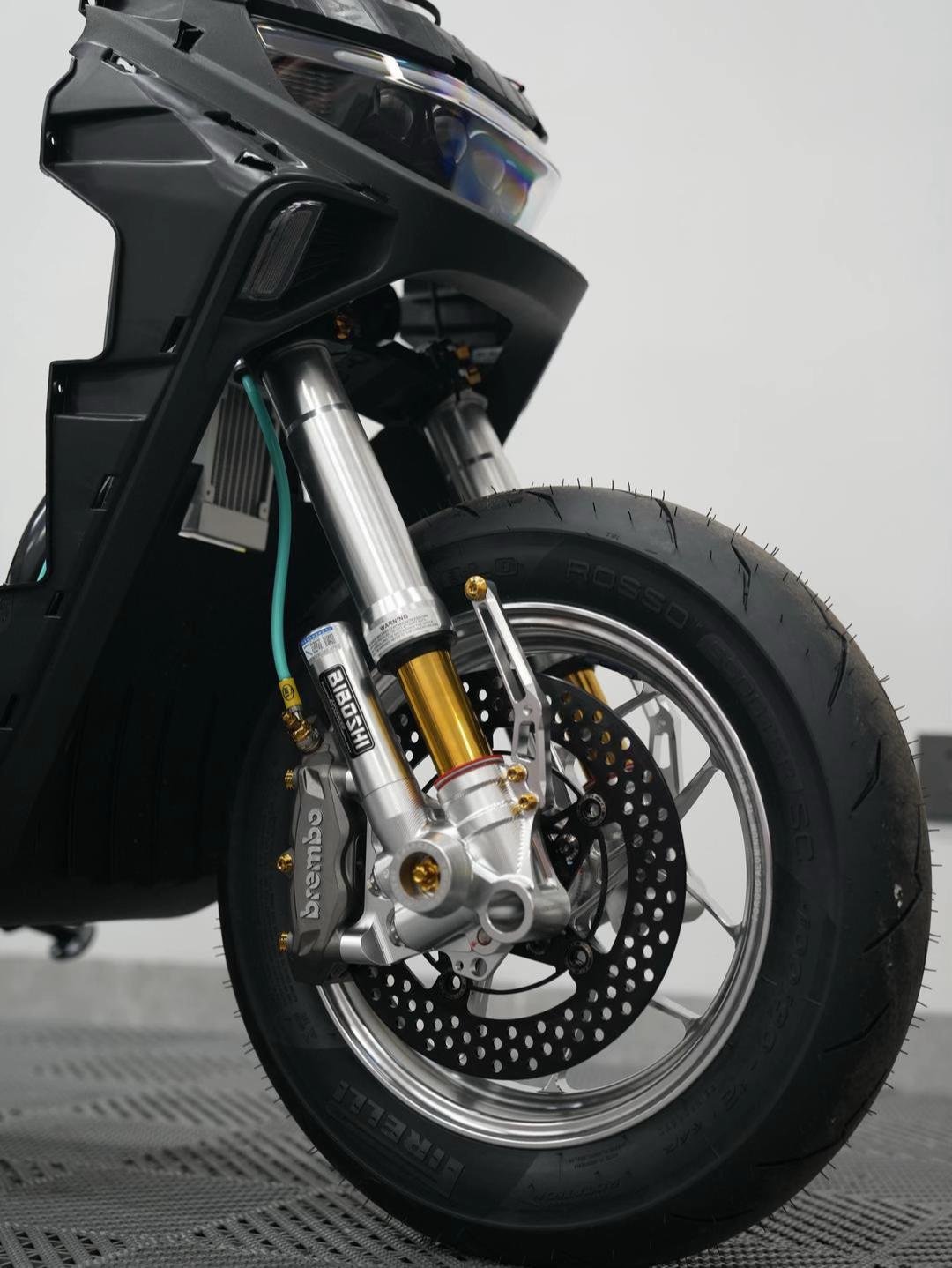 Ninebot F90 Upgraded - Image 10