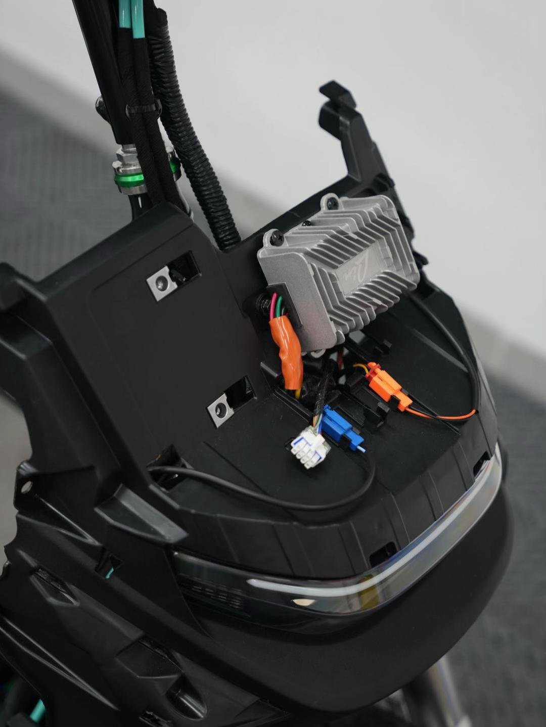 Ninebot F90 Upgraded - Image 6