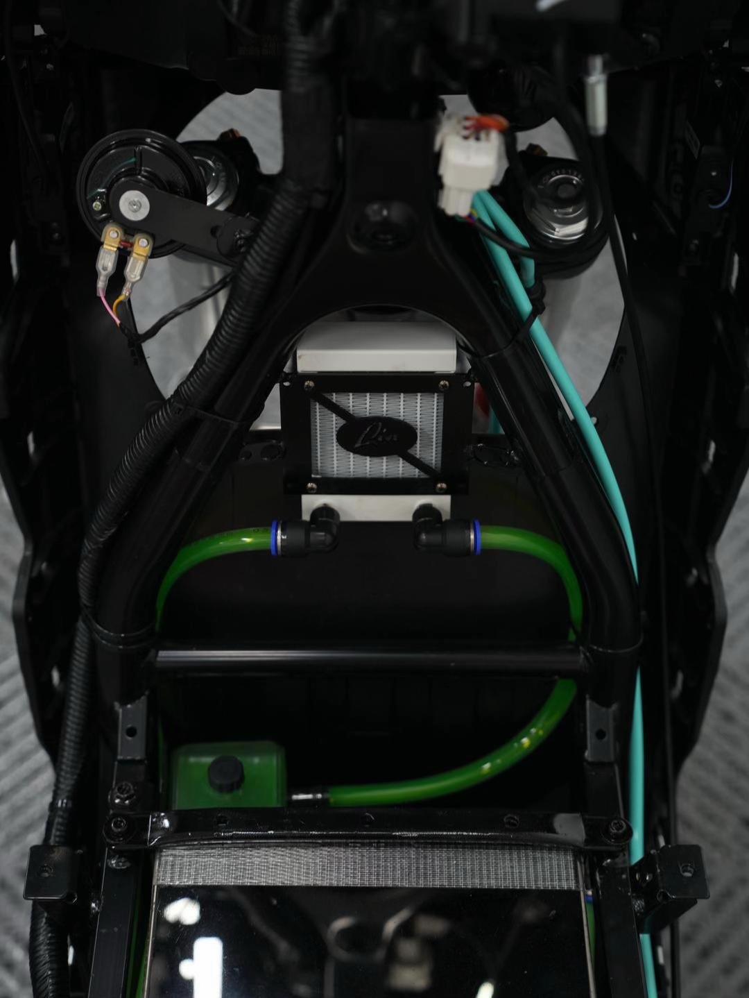 Ninebot F90 Upgraded - Image 13